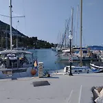 Lengo.d.home * Benitses (Corfu)