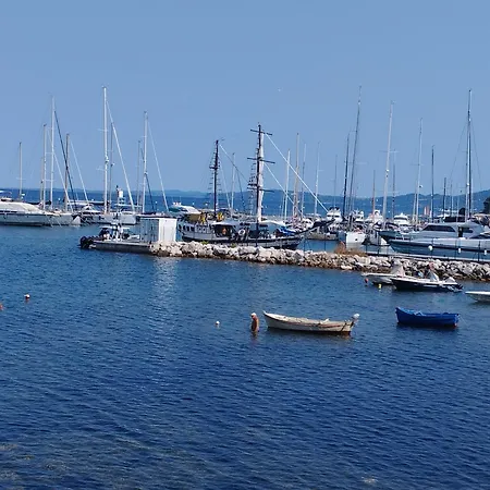 Lengo.d.home * Benitses (Corfu)